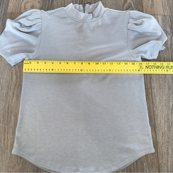 FREE PEOPLE PUFFY SLEEVE MOCK NECK Gray ZIPPER BACK TOP Size Small - Picture 7 of 10